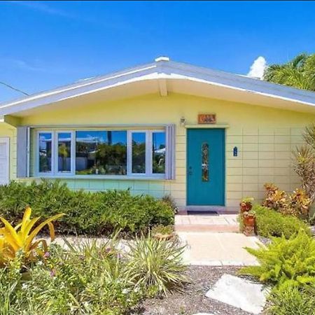 The Butterfly Cottage Marathon Exterior photo