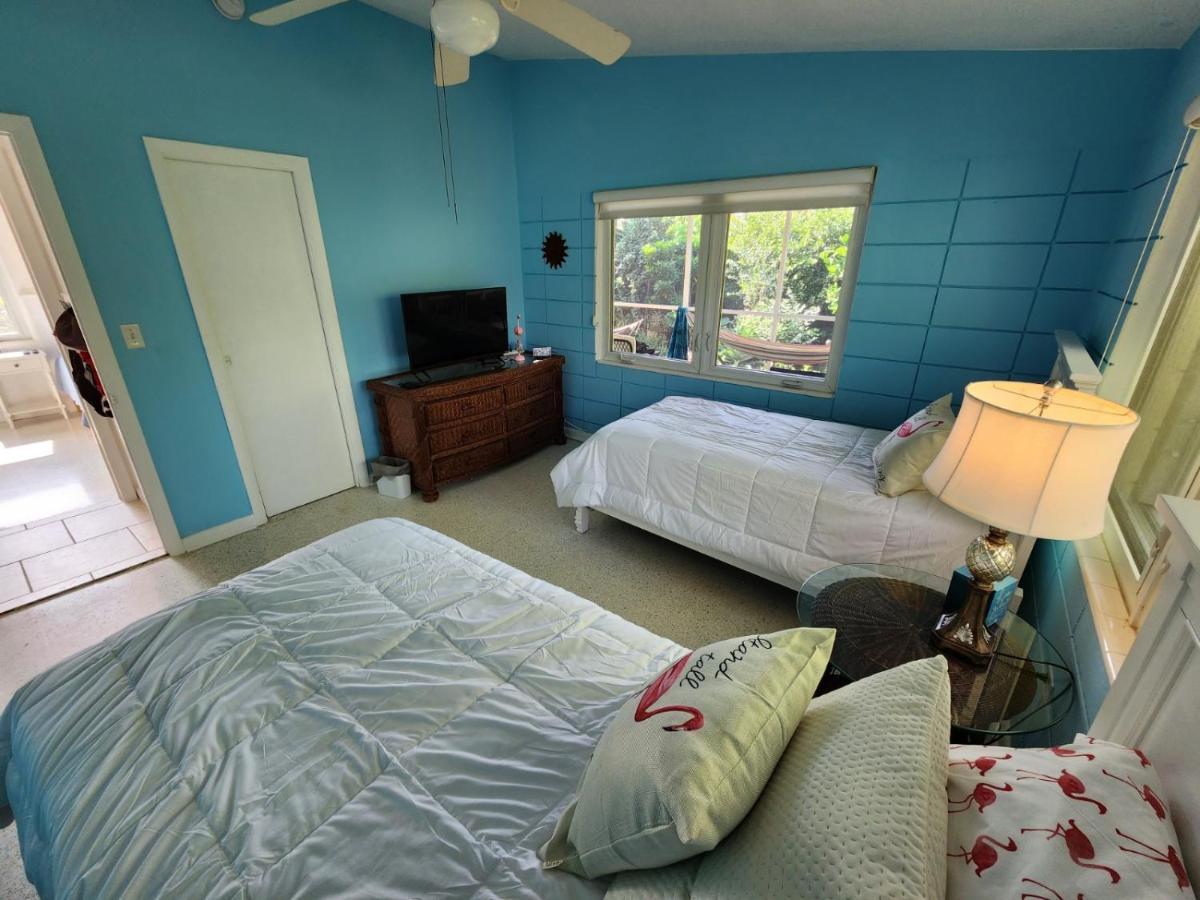 The Butterfly Cottage Marathon Exterior photo